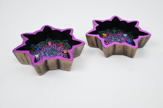 Beautiful Star Ashtray with Stones - Stoners Mall - Online Head shop - Gift shop