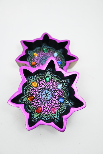 Beautiful Star Ashtray with Stones - Stoners Mall - Online Head shop - Gift shop